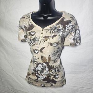 Floral grandma core whimsigoth boho faux henley tee